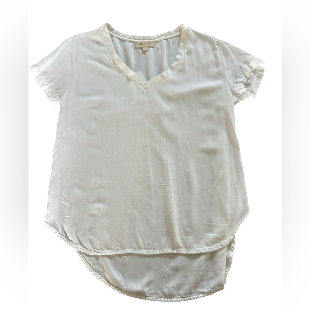 Cloth and Stone Anthropologie Short Sleeve V Neck